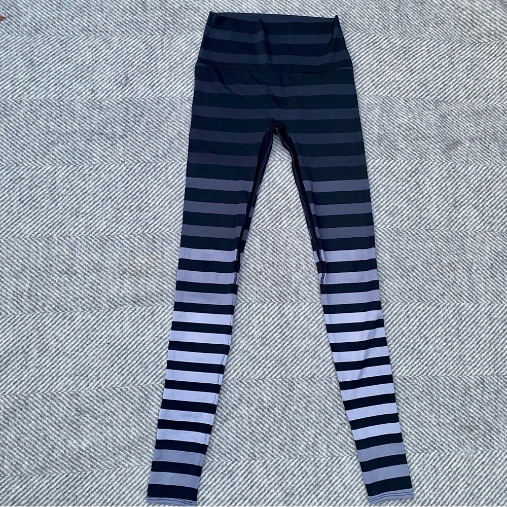 K-Deer Full Length Leggings in Jody Stripe High Waisted Rise Black Gray Ombré M - Picture 4 of 12